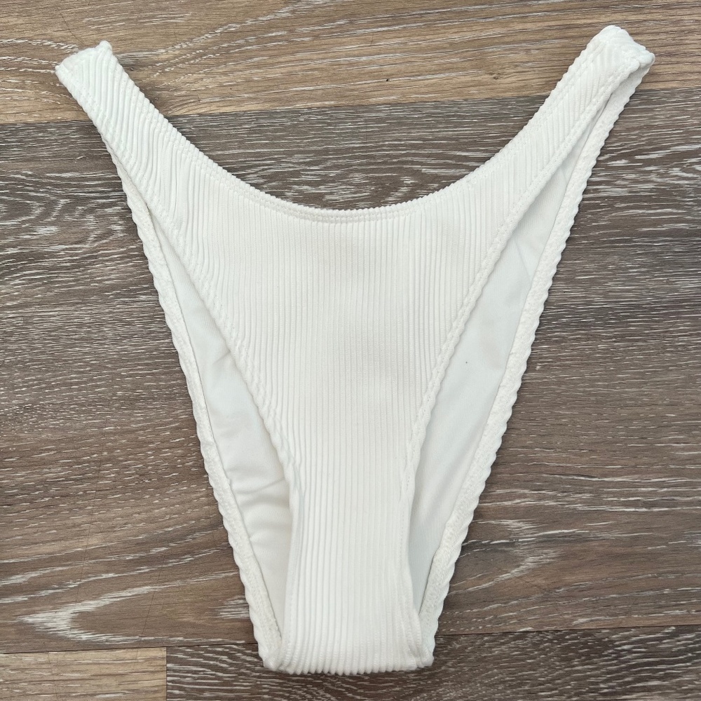 White Ribbed Tie-Front Bikini Set - Picture 7 of 9